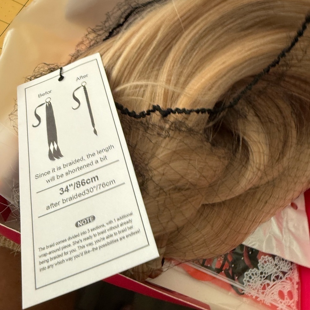 Elegant Blonde Hair Extension Set, NWOT - Picture 4 of 8